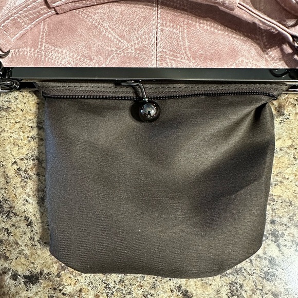 Barbie Pink Kiss Lock Contrasty Stitch Shoulder Bag With Adjustable Crossbody - Picture 10 of 16